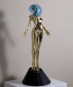 Tượng Nữ Thần Không Gian