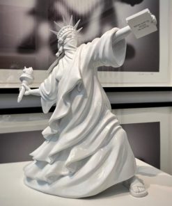 Tượng Nữ Thần Tự Do Phá Cách