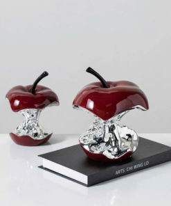 Tượng Táo Đỏ Nghệ Thuật