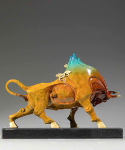 Tượng Bò Tót Chinh Phục Đỉnh Cao