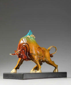 Tượng Bò Tót Chinh Phục Đỉnh Cao