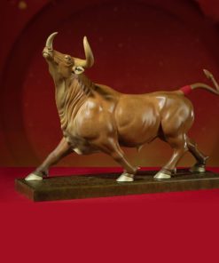 Tượng Bò Tót Kim Cương Uy Lực