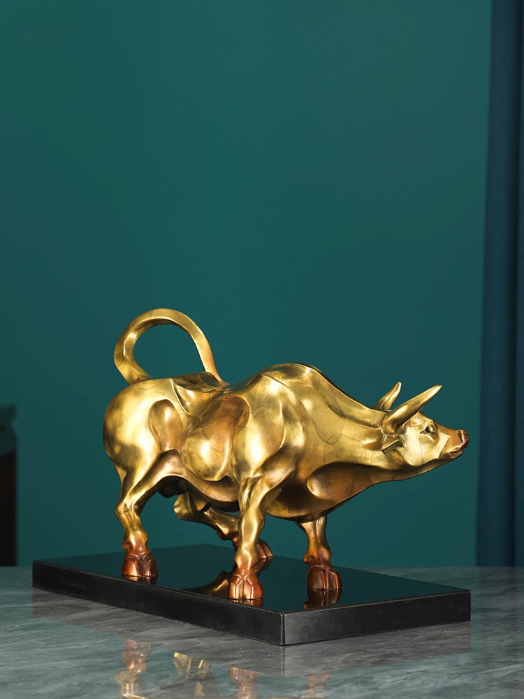 Tượng Bò Vàng Đột Phá