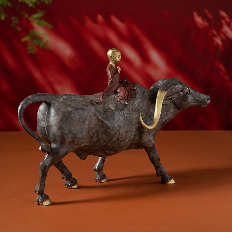 Tượng Cậu Bé Cưỡi Bò Bình An