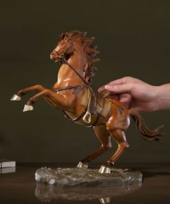 Tượng Chiến Mã Xung Phong