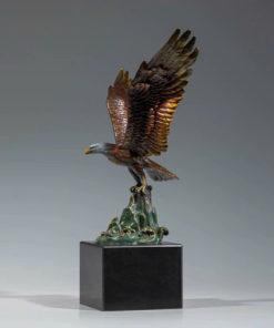 Tượng Đại Bàng Bằng Đồng Đứng Uy Nghiêm