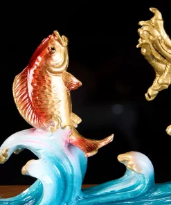 Tượng Đại Bàng Cưỡi Sóng Biển