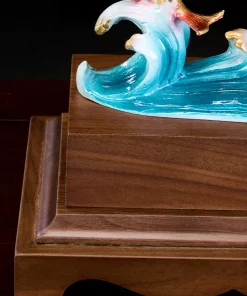 Tượng Đại Bàng Cưỡi Sóng Biển