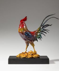 Tượng Gà Trống Đứng Trên Tiền Vàng