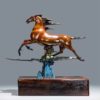 Tượng Ngựa Bay Lên Đỉnh Thành Công