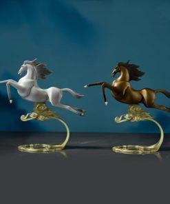 Tượng Ngựa Bước Trên Mây Cát Tường