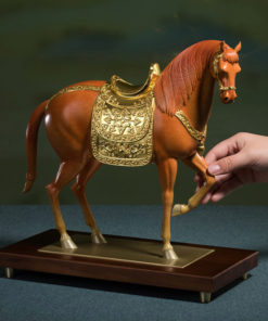 Tượng Ngựa Hoàng Kim Tài Lộc