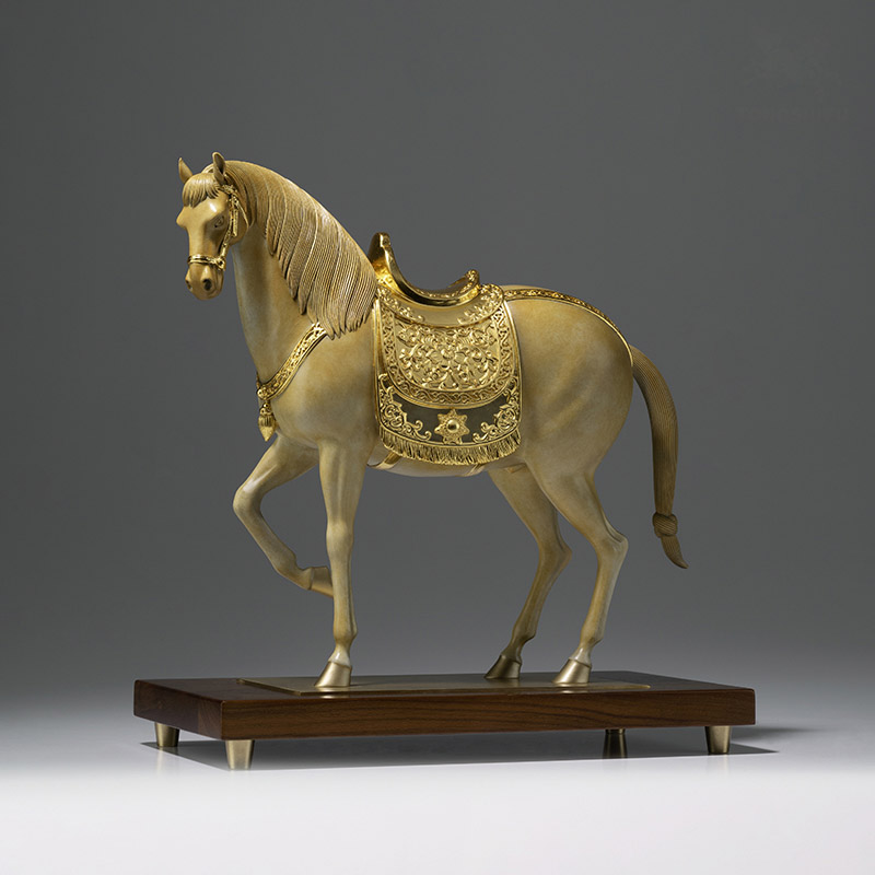 Tượng Ngựa Hoàng Kim Tài Lộc