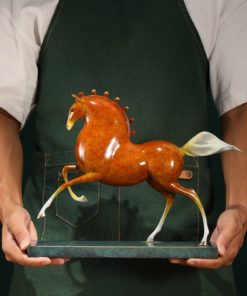 Tượng Ngựa Ngẩng Cao Kiêu Hãnh