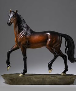 Tượng Ngựa Tự Tại Tiến Bước