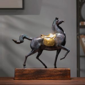 Tượng Ngựa Tự Tại Vương Giả