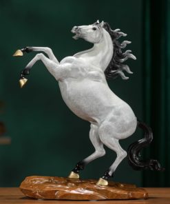Tượng Ngựa Tung Vó Cát Tường