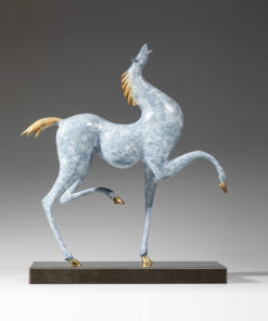 Tượng Ngựa Vươn Vó Dựng Thành Công