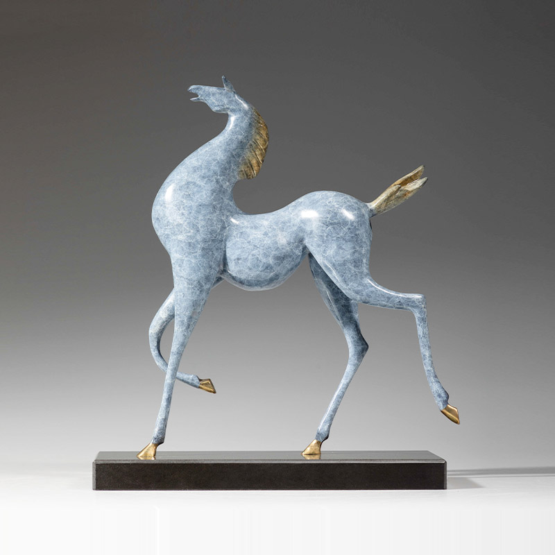 Tượng Ngựa Vươn Vó Dựng Thành Công