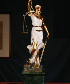 Nữ Thần Công Lý Biểu Tượng Chính Trực