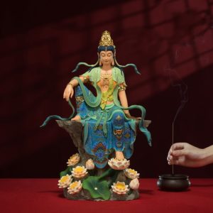 Tượng Quan Âm Liên Tòa Bình An
