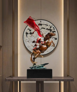 Tượng Tôn Ngộ Không Oai Phong Trên Chiến Mã